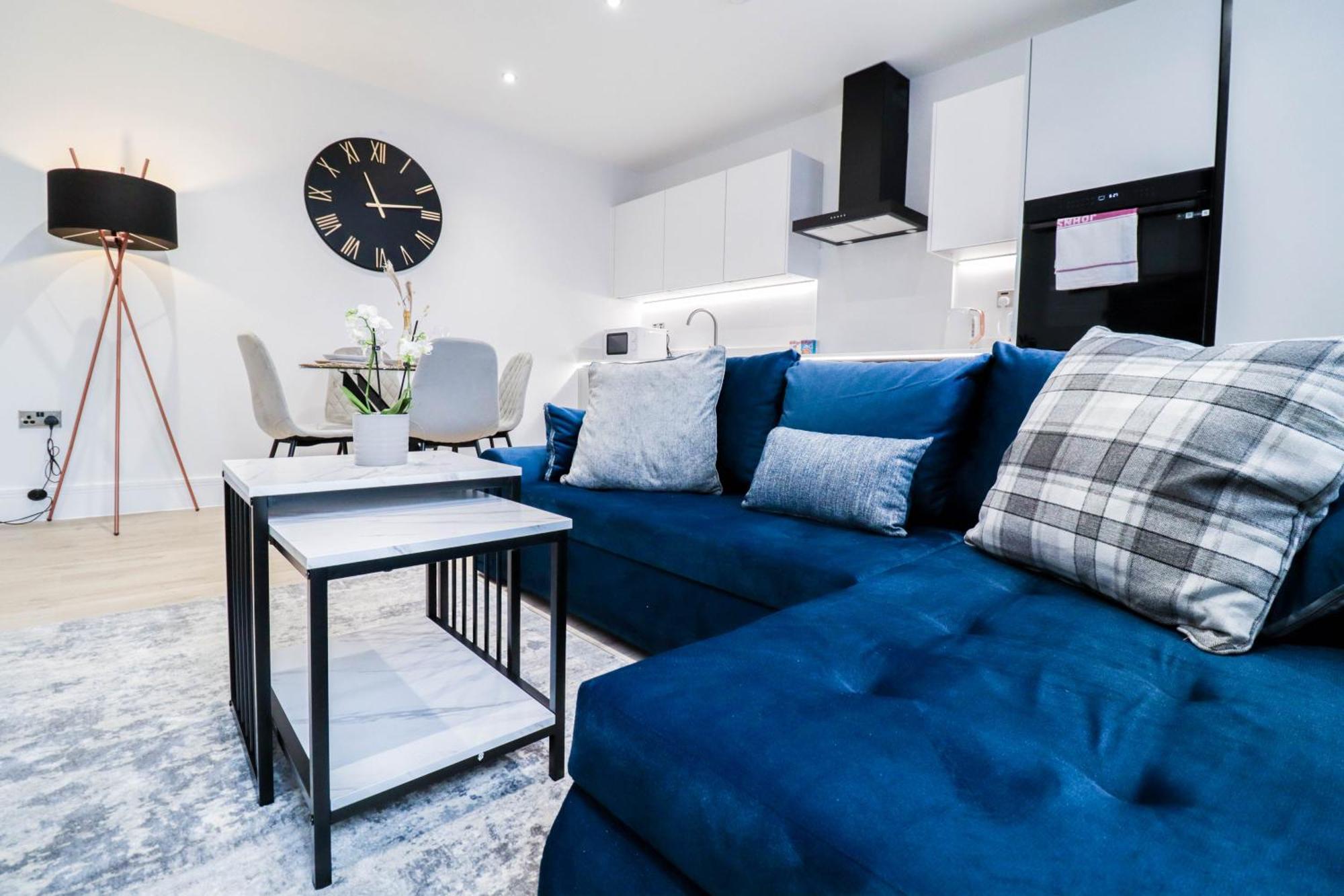 Modern 1-Bed Apartment In Buckinghamshire With Free Wifi, Parking & Garden High Wycombe Dış mekan fotoğraf