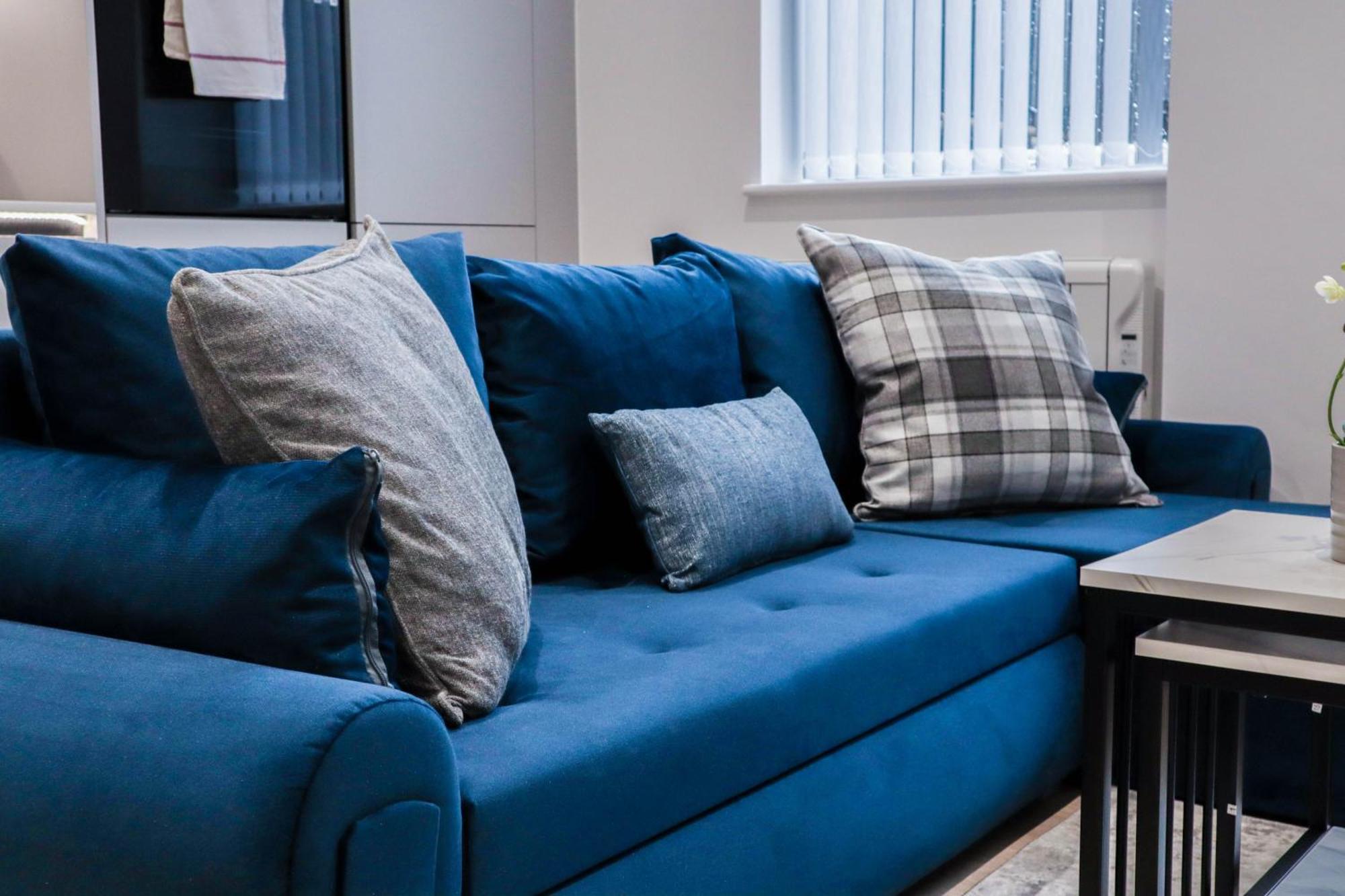 Modern 1-Bed Apartment In Buckinghamshire With Free Wifi, Parking & Garden High Wycombe Dış mekan fotoğraf