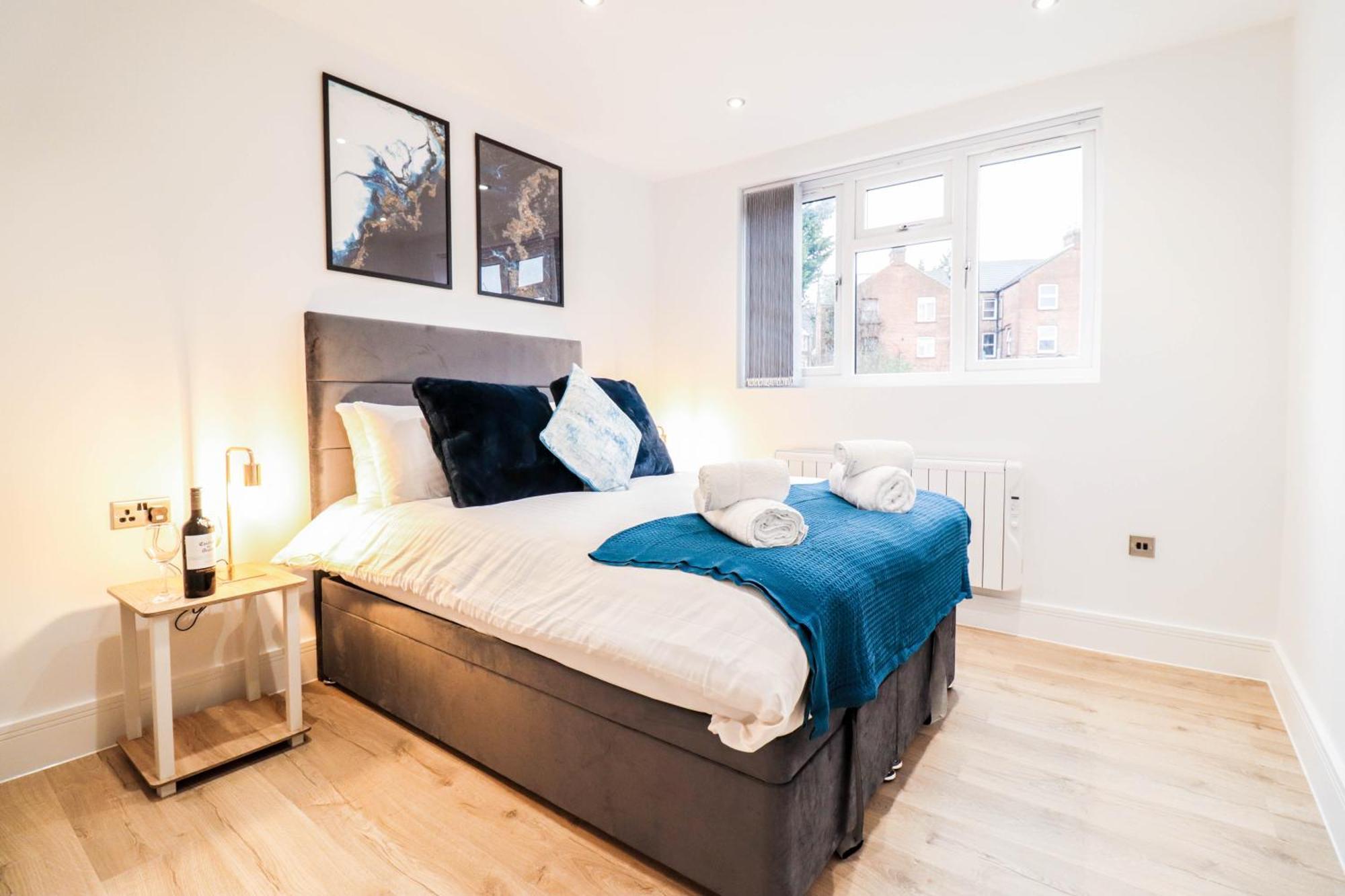 Modern 1-Bed Apartment In Buckinghamshire With Free Wifi, Parking & Garden High Wycombe Dış mekan fotoğraf