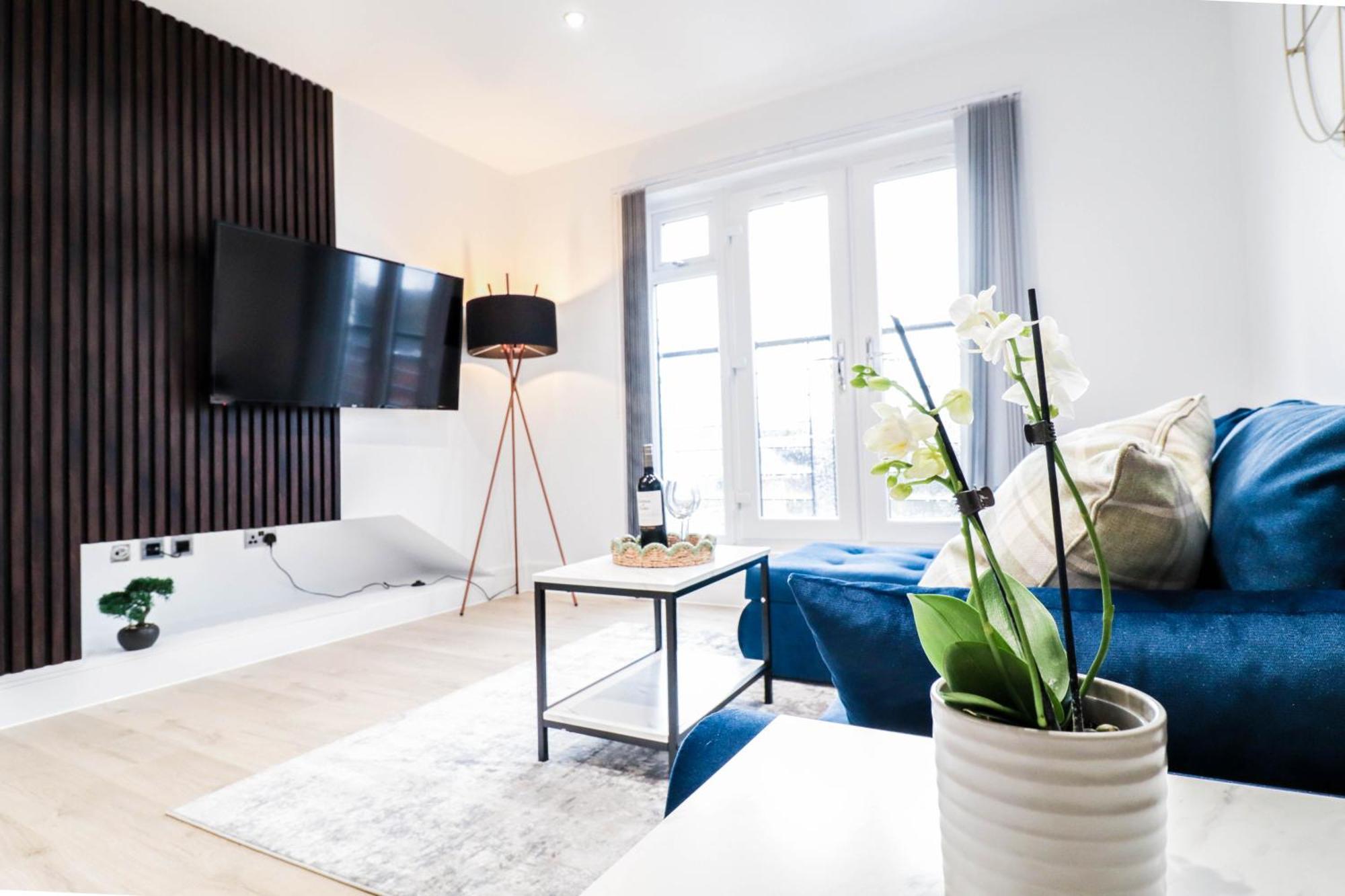 Modern 1-Bed Apartment In Buckinghamshire With Free Wifi, Parking & Garden High Wycombe Dış mekan fotoğraf