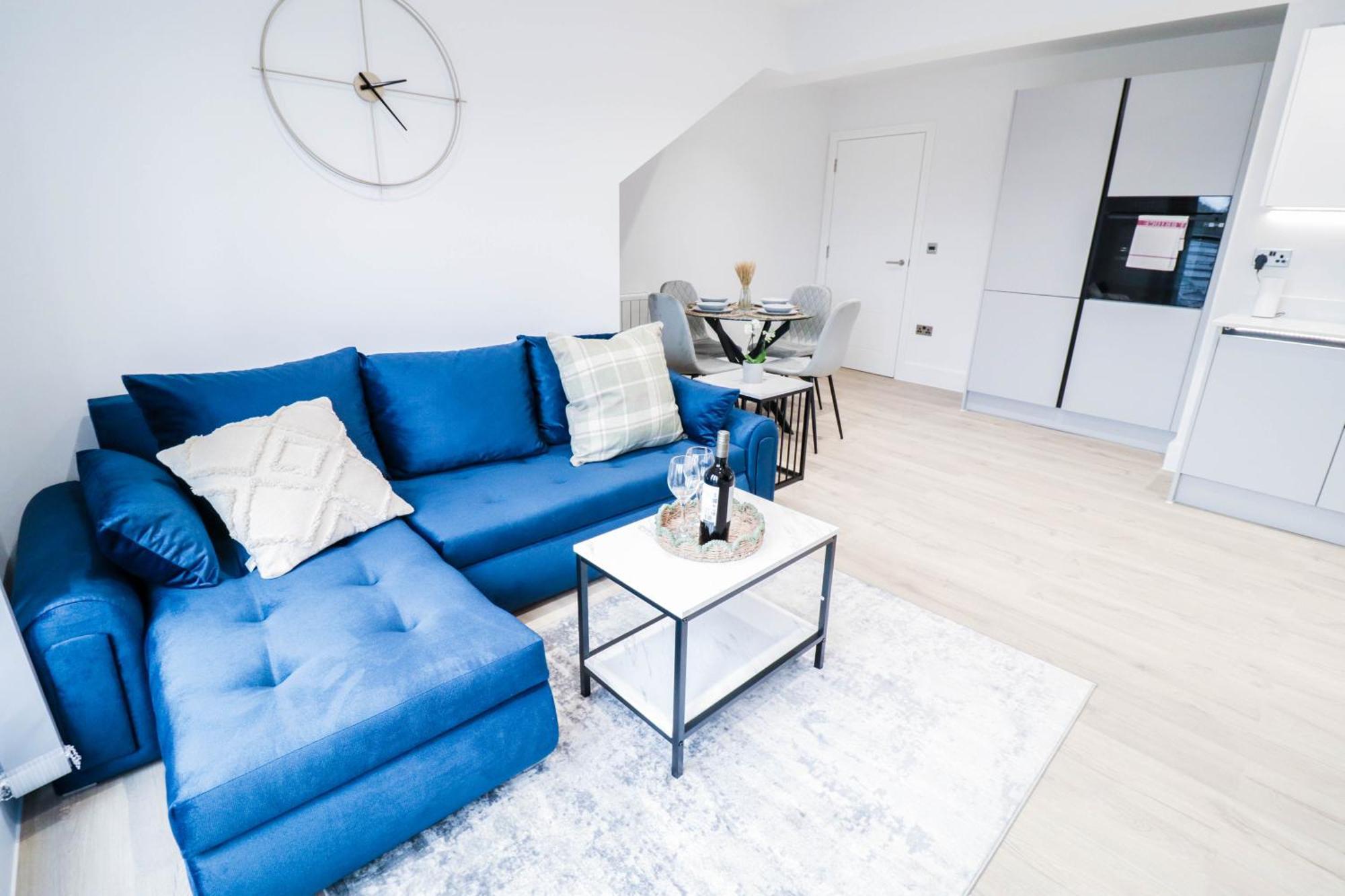 Modern 1-Bed Apartment In Buckinghamshire With Free Wifi, Parking & Garden High Wycombe Dış mekan fotoğraf